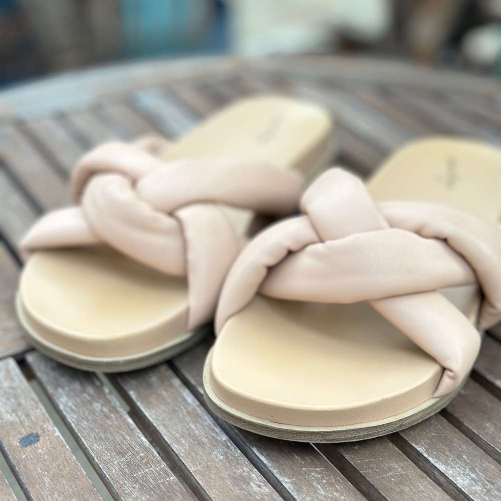 Universal Thread Cream Knotted Slide Sandals - Picture 4 of 8
